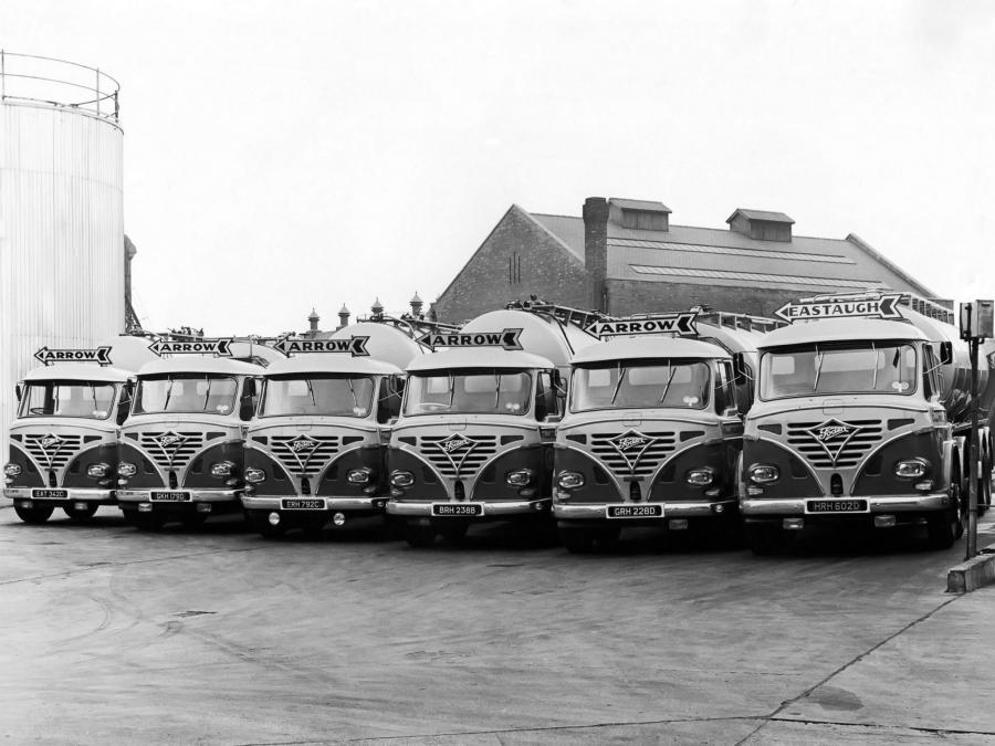  Foden KE6/24 8x4 Tanker 1961 года  (фото 4 из 4)